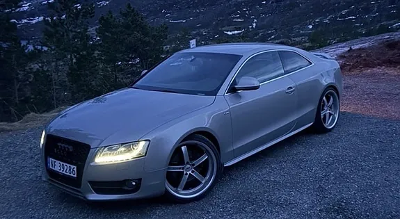 Audi A5 2008 photo 2