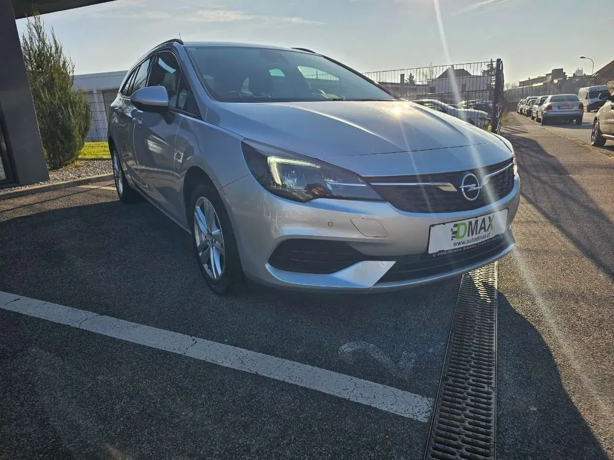 Opel Astra 2020 photo 3