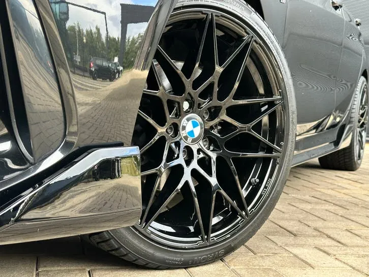 BMW 1 Series 2021 photo 2