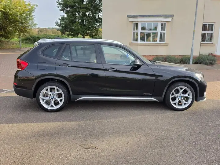 BMW X1 2015 photo 2