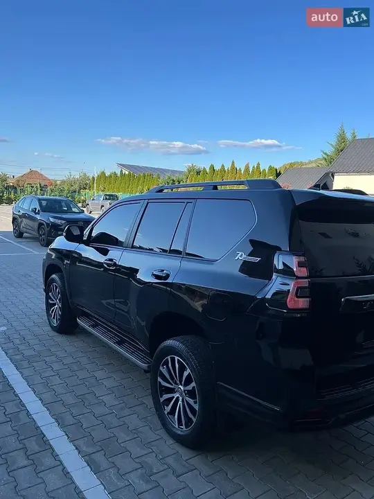 Toyota Land Cruiser Prado 2021 photo 5