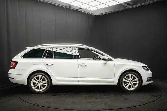 Skoda Octavia 2019 photo 5