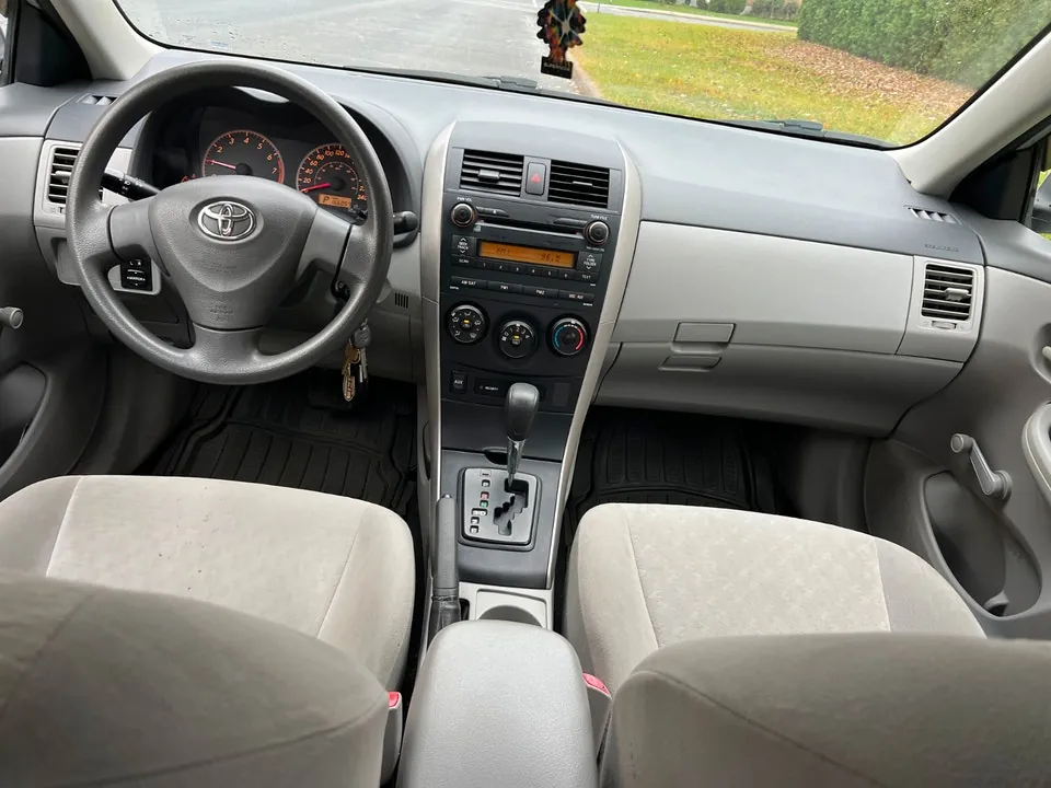 Toyota Corolla 2010 photo 3