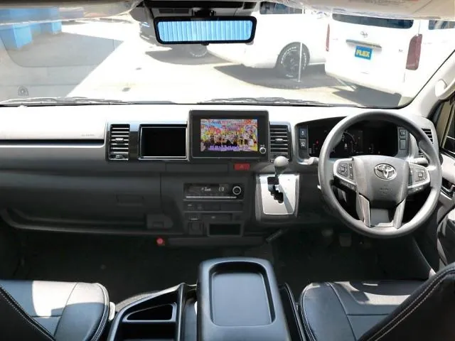Toyota Hiace Wagon 2026 photo 2