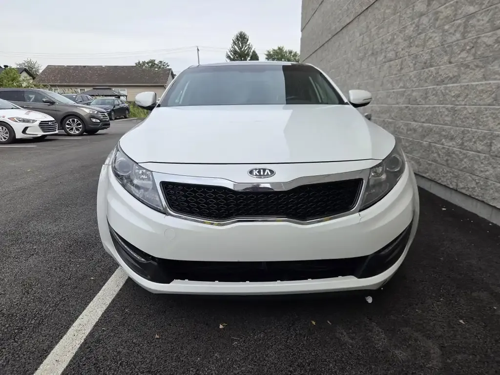 Kia Optima 2012 photo 2