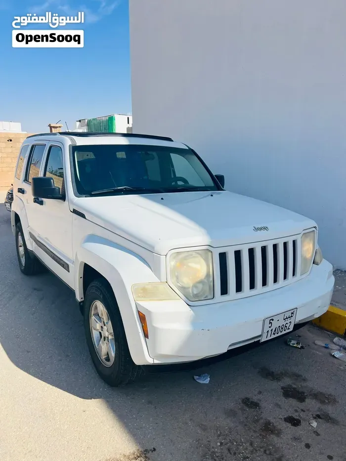Jeep Liberty 2012 photo 3