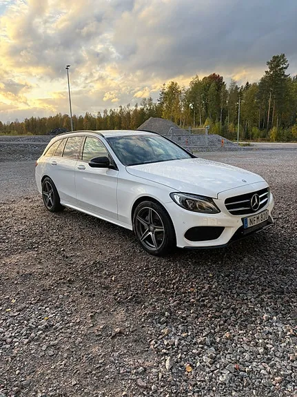 Mercedes-Benz C220 2016 photo 3