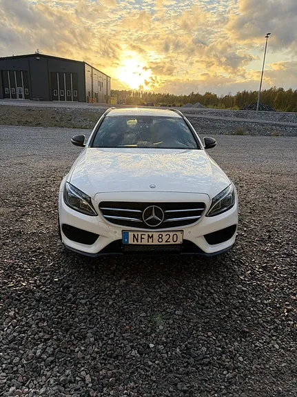 Mercedes-Benz C220 2016 photo 2