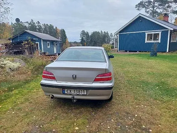 Peugeot 406