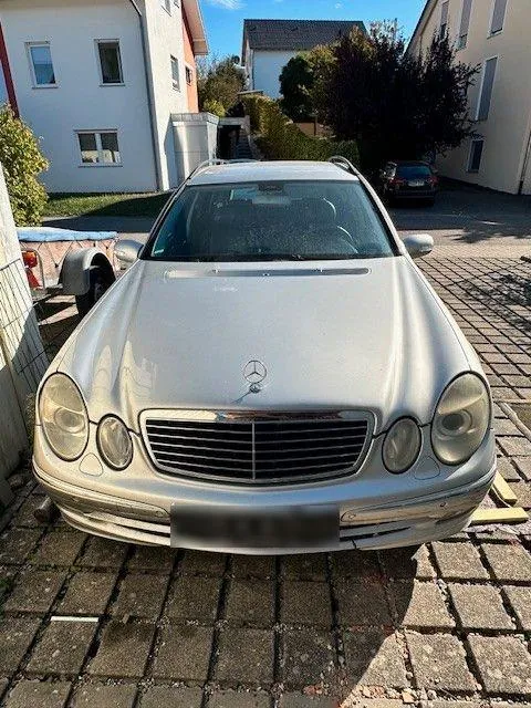 Mercedes-Benz E320