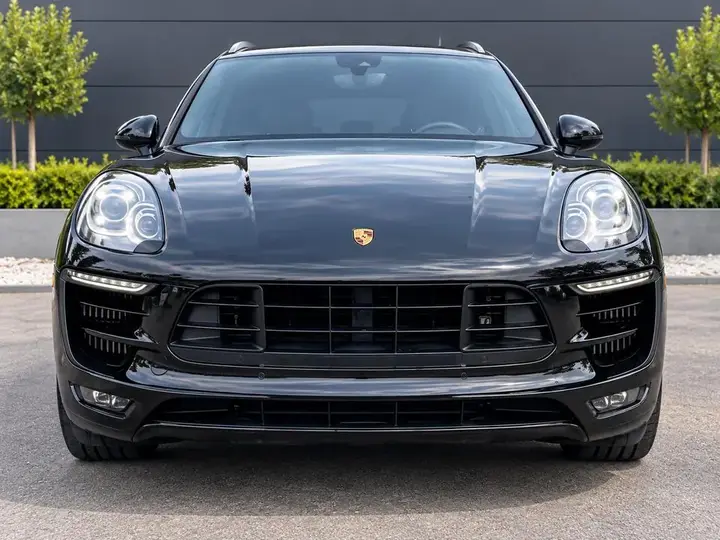 Porsche Macan S
