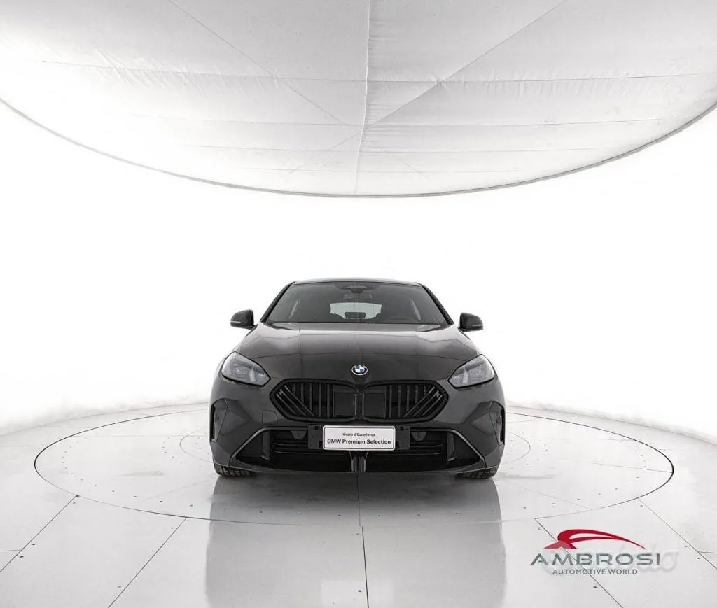 BMW 1 Series 2026 photo 3