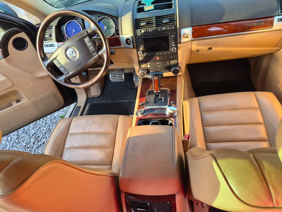 Volkswagen Touareg 2004 photo 2