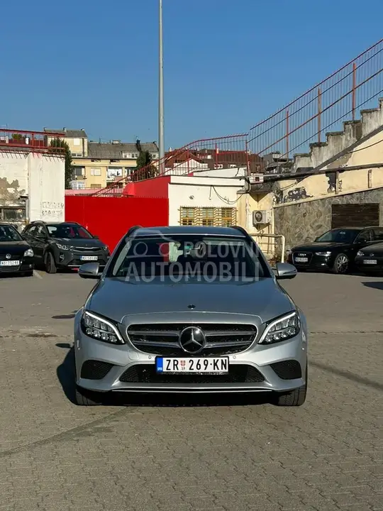 Mercedes-Benz C 220