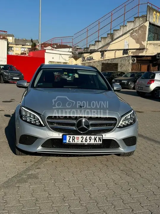 Mercedes-Benz C 220 2019 photo 2