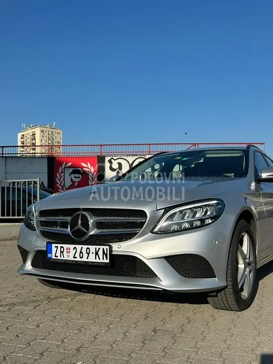 Mercedes-Benz C 220 2019 photo 4