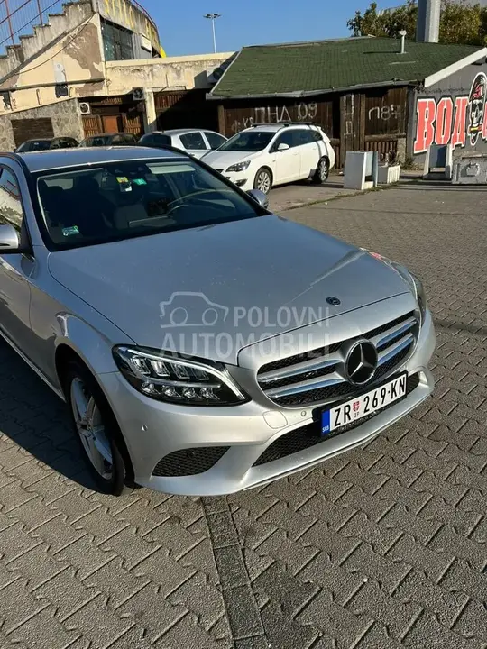 Mercedes-Benz C 220 2019 photo 3