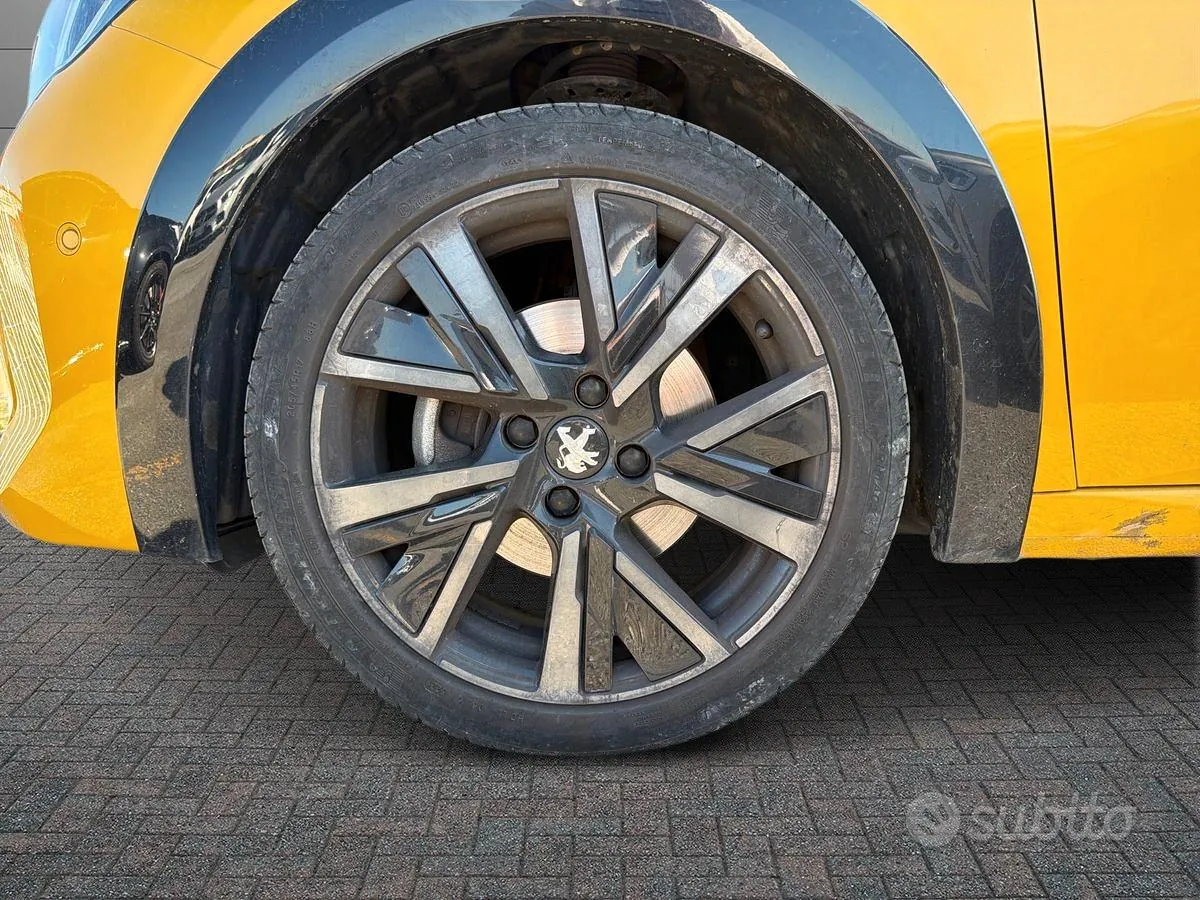 Peugeot 208 2022 photo 5