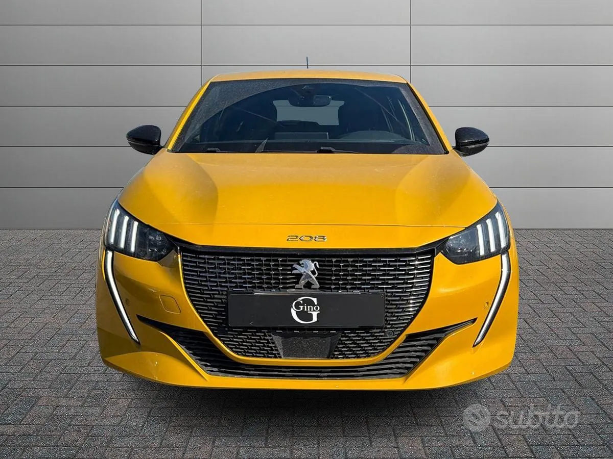Peugeot 208 2022 photo 3