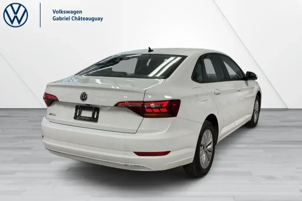 Volkswagen Jetta 2019 photo 3