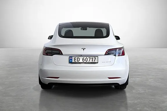 Tesla Model 3 2022 photo 5