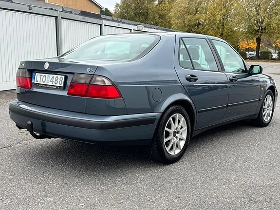 Saab 9-5 1999 photo 3