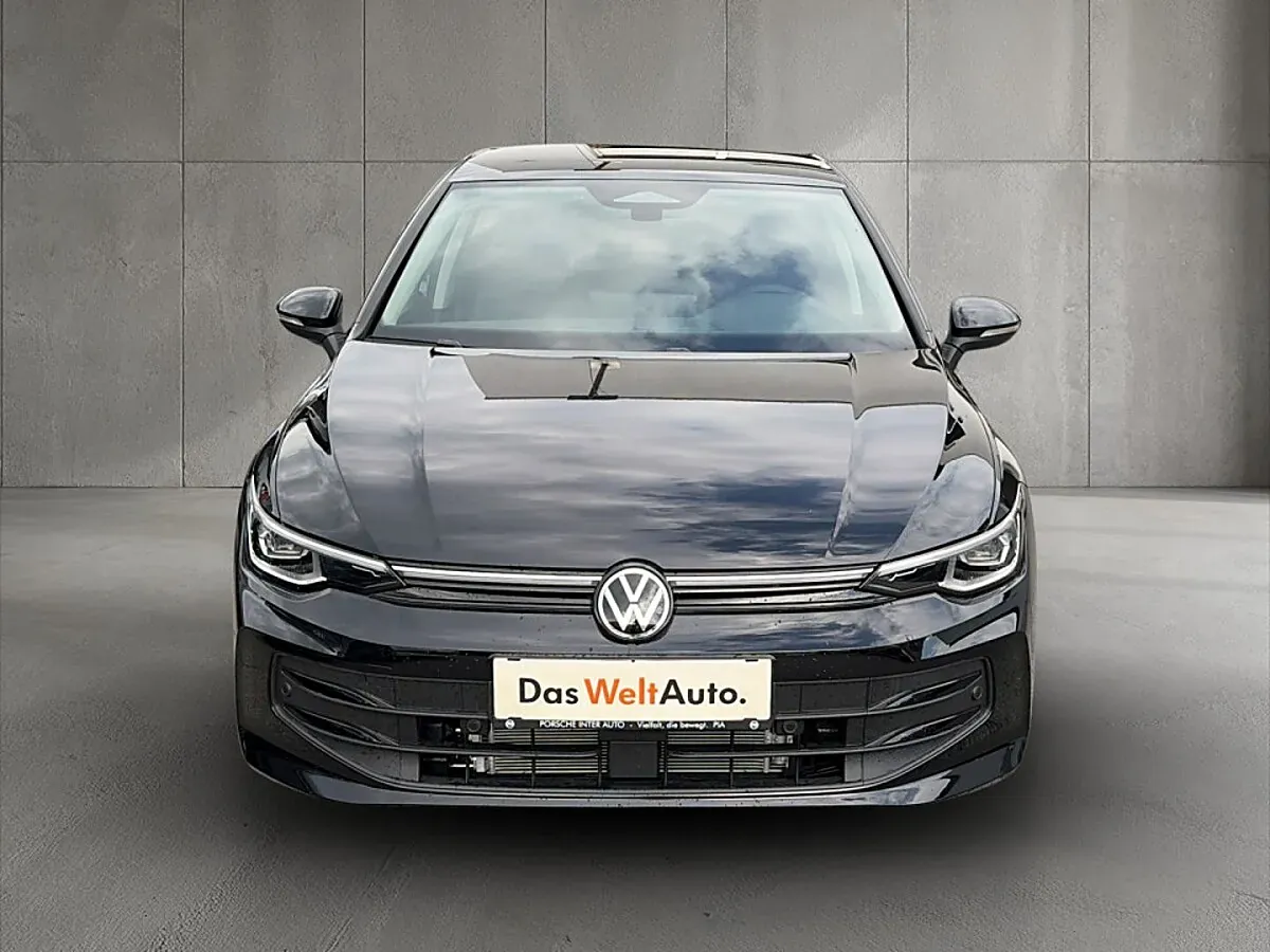 Volkswagen Golf 2026 photo 2