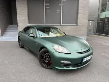 Porsche Panamera 2011 photo 2