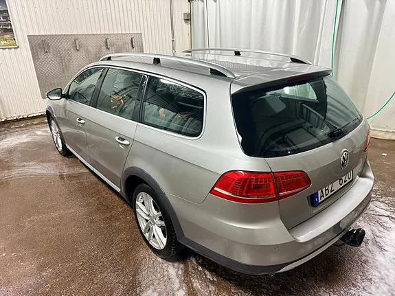 Volkswagen Passat Alltrack 2014 photo 2