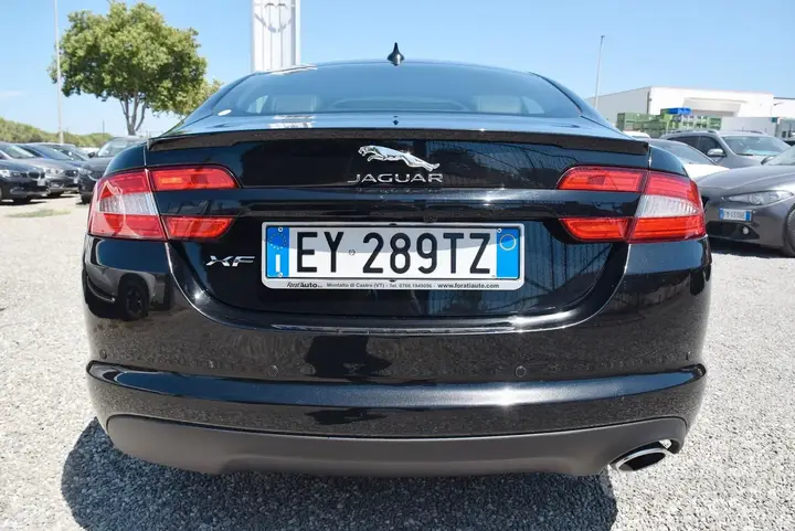Jaguar Xf 2015 photo 5