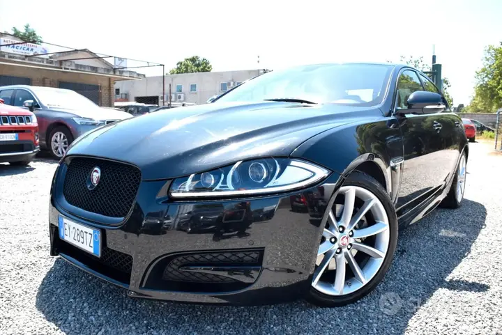 Jaguar Xf 2015 photo 2