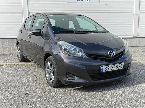 Toyota Yaris 2011 photo 3