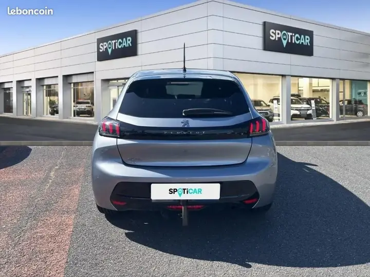 Peugeot 208 2023 photo 5
