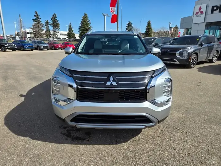 Mitsubishi Outlander 2026 photo 2
