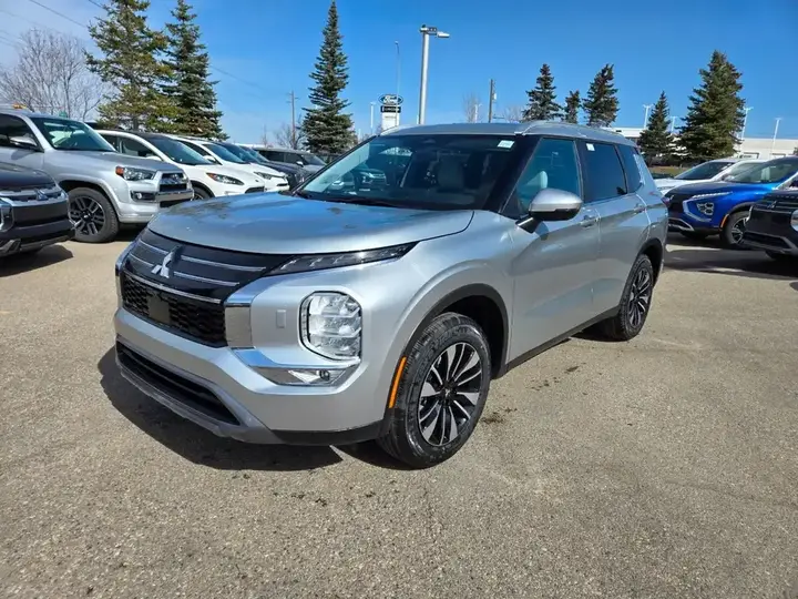 Mitsubishi Outlander 2026 photo 3