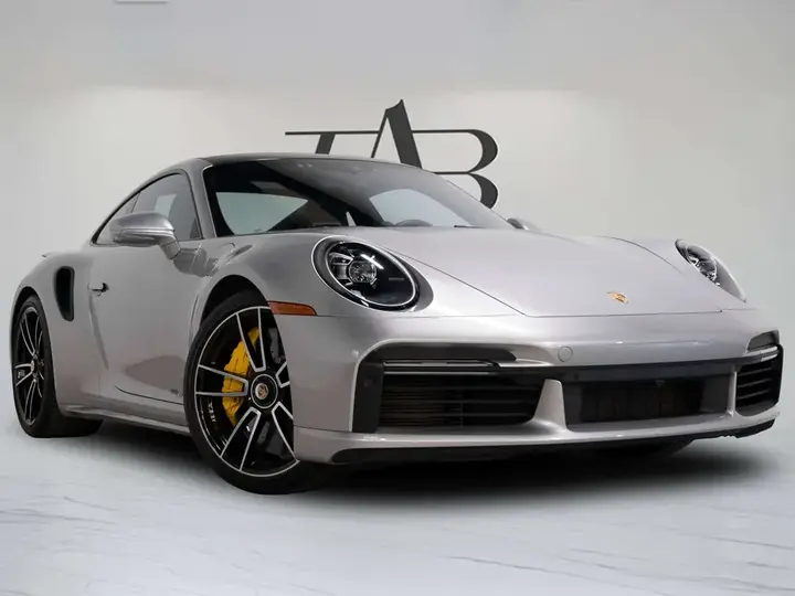 Porsche 911 Turbo S 2022 photo 2