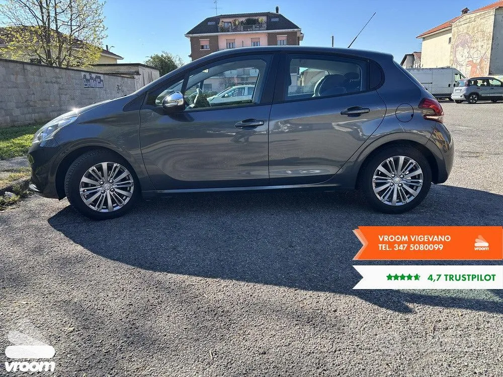 Peugeot 208 2015 photo 2