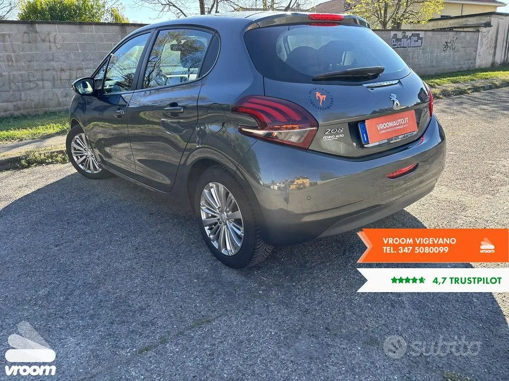 Peugeot 208 2015 photo 3
