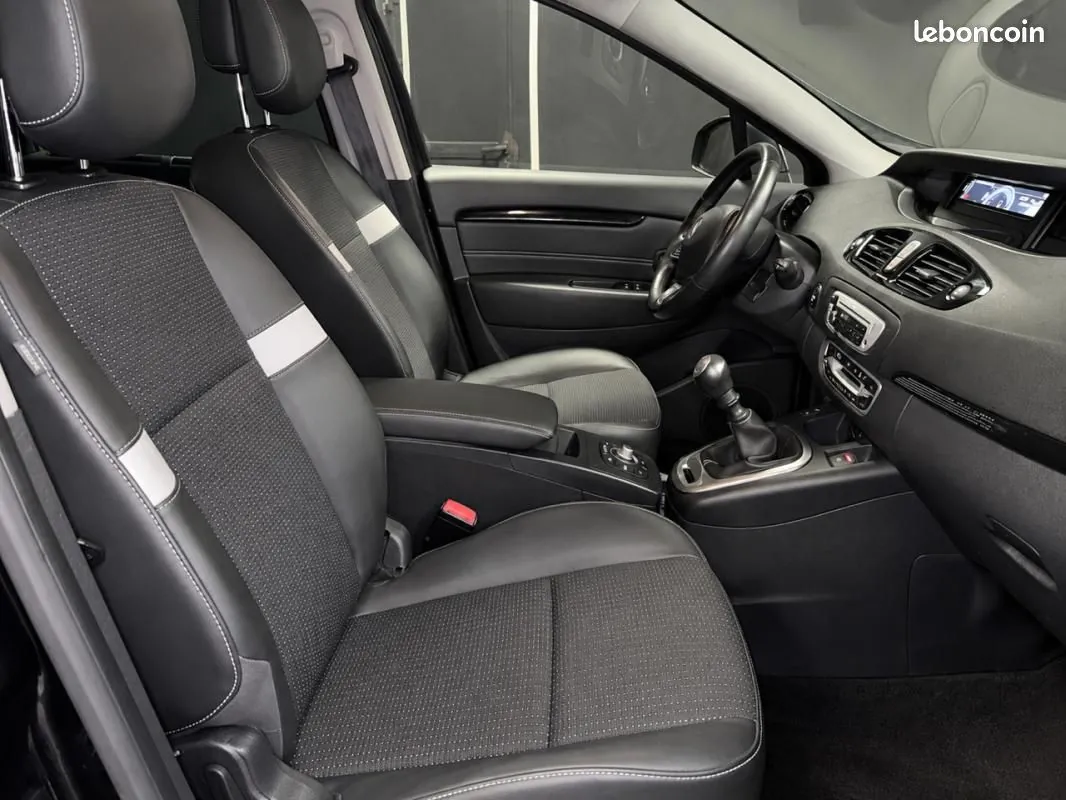 Renault Scenic 2013 photo 3