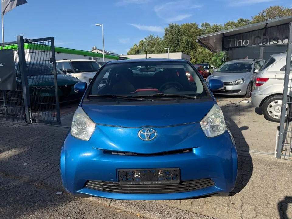 Toyota Iq