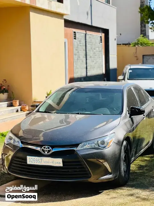 Toyota Camry 2017 photo 2