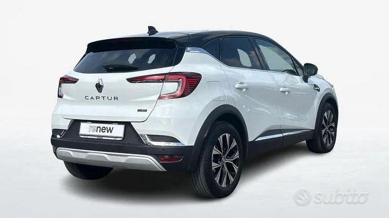 Renault Captur 2023 photo 2