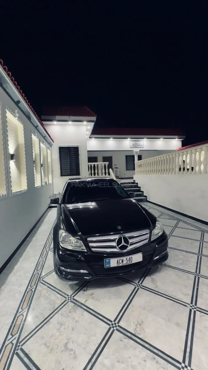 Mercedes-Benz C-Class