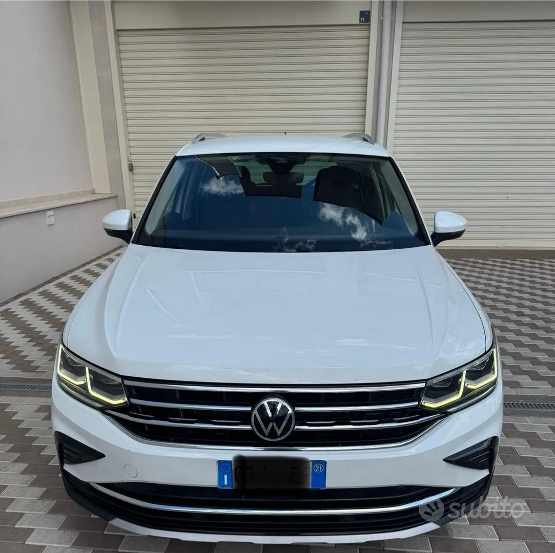 Volkswagen Tiguan 2021 photo 2