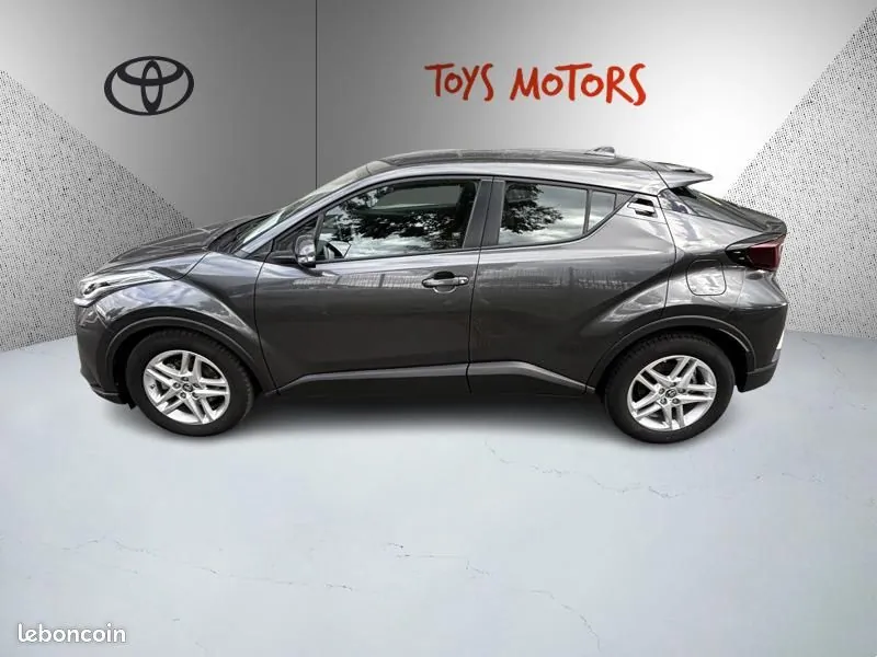 Toyota C-Hr 2023 photo 2