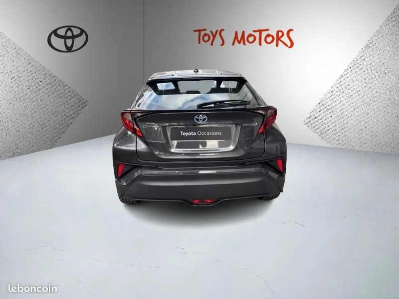 Toyota C-Hr 2023 photo 4