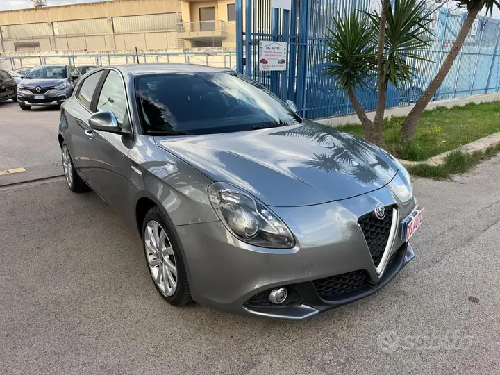 Alfa Romeo Giulietta 2016 photo 3