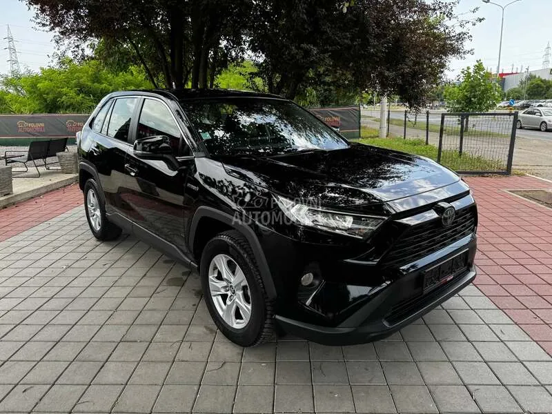 Toyota Rav 4 2020 photo 3