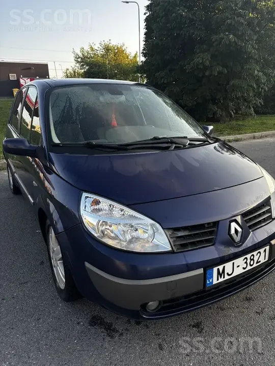 Renault Scenic 2004 photo 2