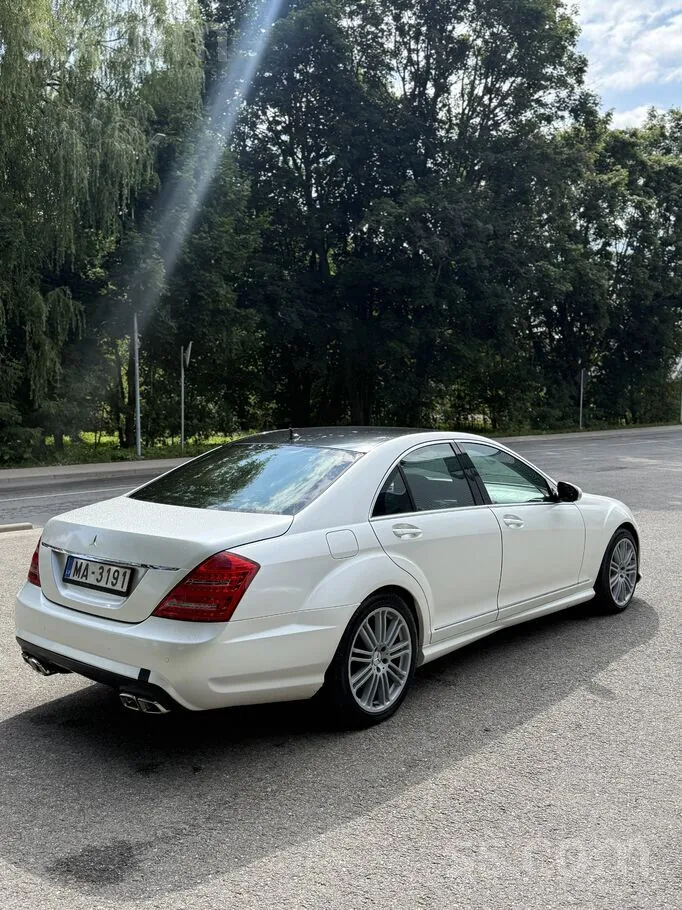 Mercedes-Benz S320 2008 photo 3